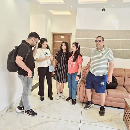 Marina Suites Airport Hotel Kochi Dış mekan fotoğraf