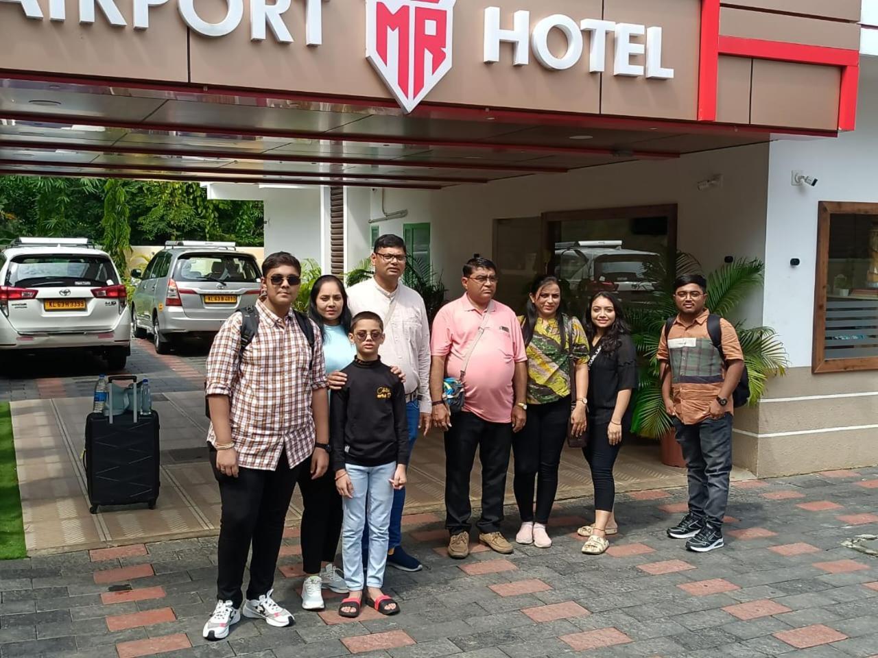 Marina Suites Airport Hotel Kochi Dış mekan fotoğraf