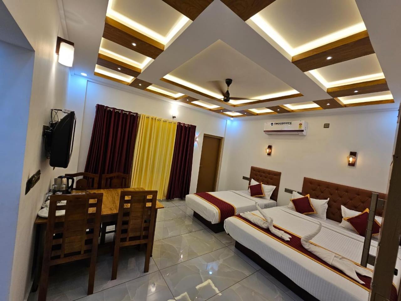 Marina Suites Airport Hotel Kochi Dış mekan fotoğraf