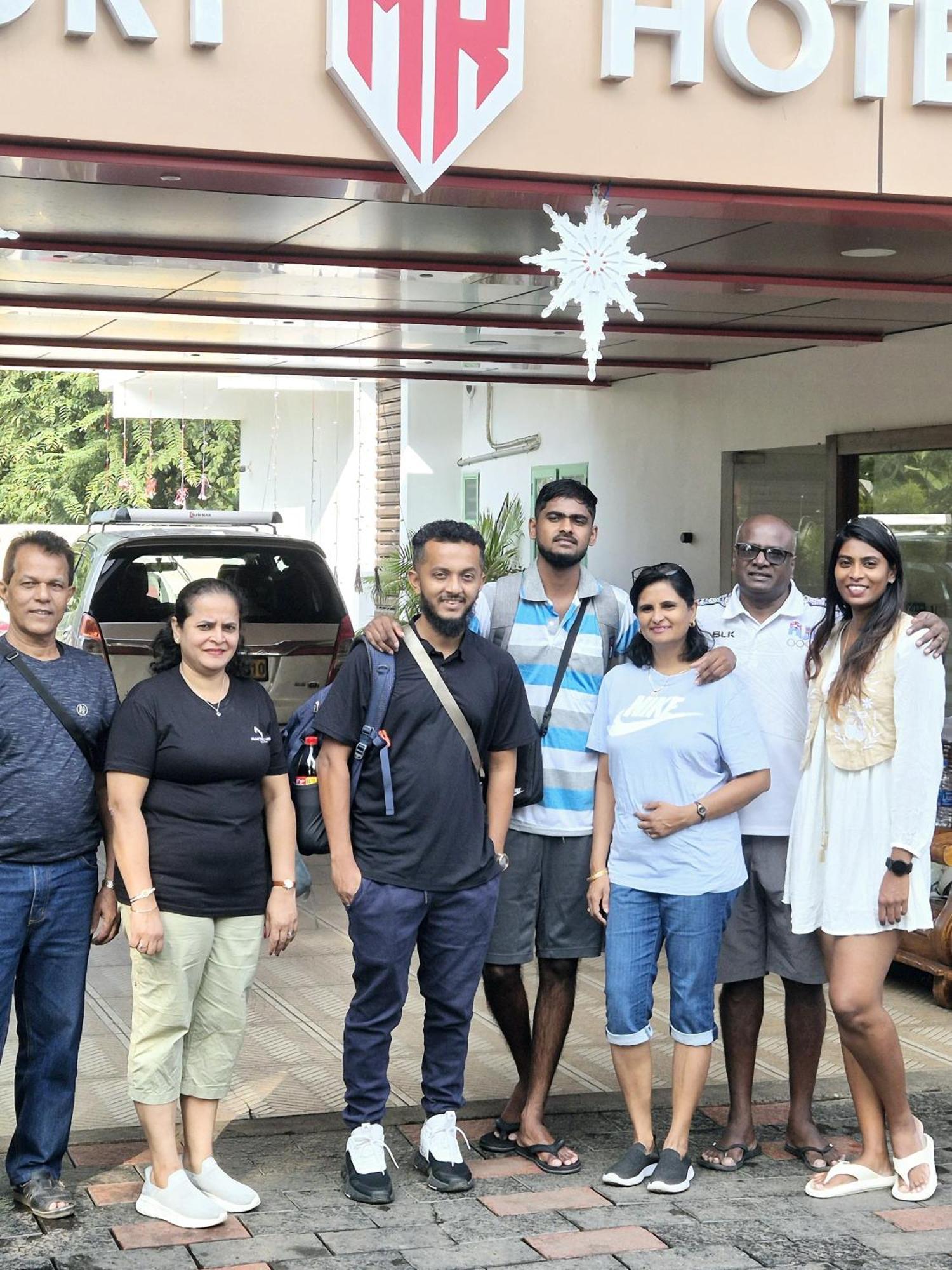 Marina Suites Airport Hotel Kochi Dış mekan fotoğraf
